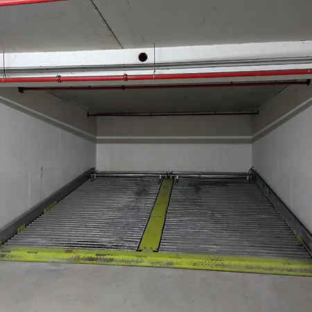 Work&travel We20 - Parkplatz, Netflix, Internet Fuer 2 Gaeste * Markranstädt