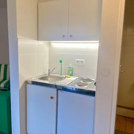 Work&travel We20 - Parkplatz, Netflix, Internet Fuer 2 Gaeste * Markranstädt